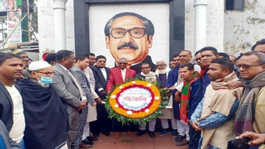 ছাত্রলীগের প্রতিষ্ঠা বার্ষিকীতে কোটালীপাড়ায় জাতির পিতার প্রতিকৃতিতে শ্রদ্ধা 